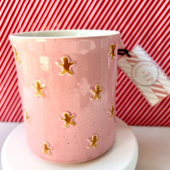Pink Christmas Mug with Gingerbread Man Cookies 18 ounces Textured - Picture 5 of 8